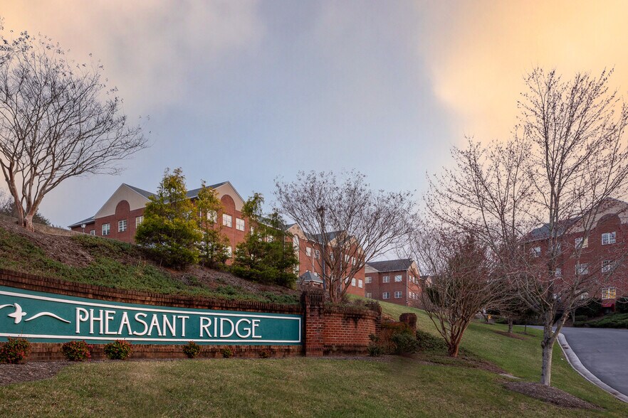 More Photos Of Pheasant Ridge Road, Roanoke Office For Lease