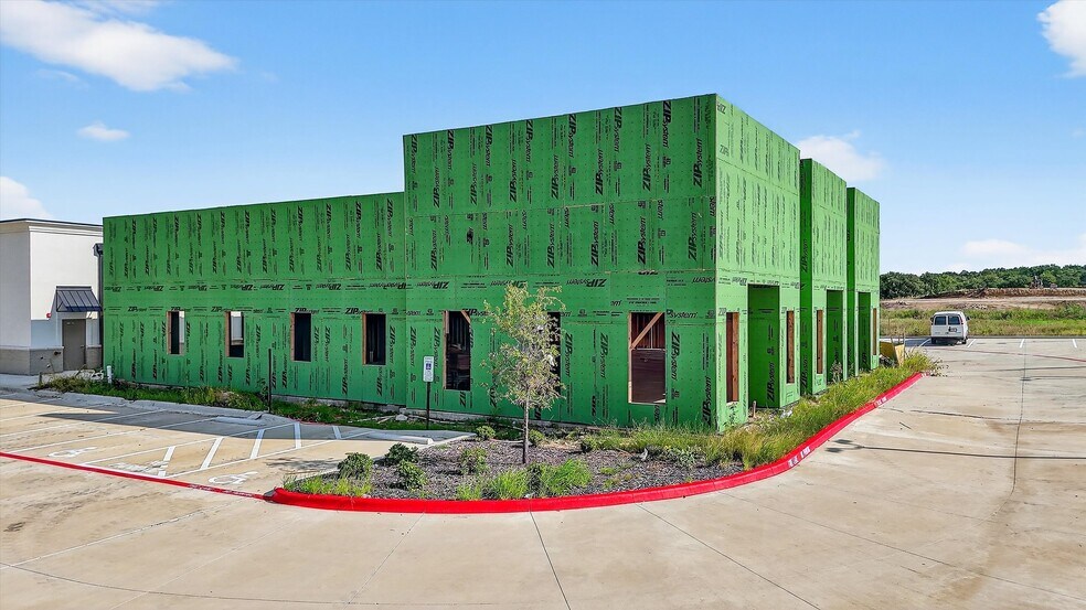 More Photos Of 2416 Swamy Dr, Sherman Medical For Sale