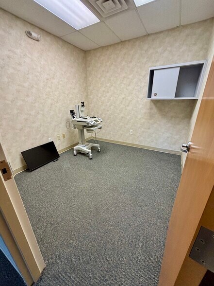 More Photos Of 5022 Old Godsey Ln, Hixson Medical For Lease