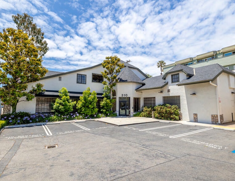 More Photos Of 310 Broadway St, Laguna Beach Storefront Retail Office For Lease