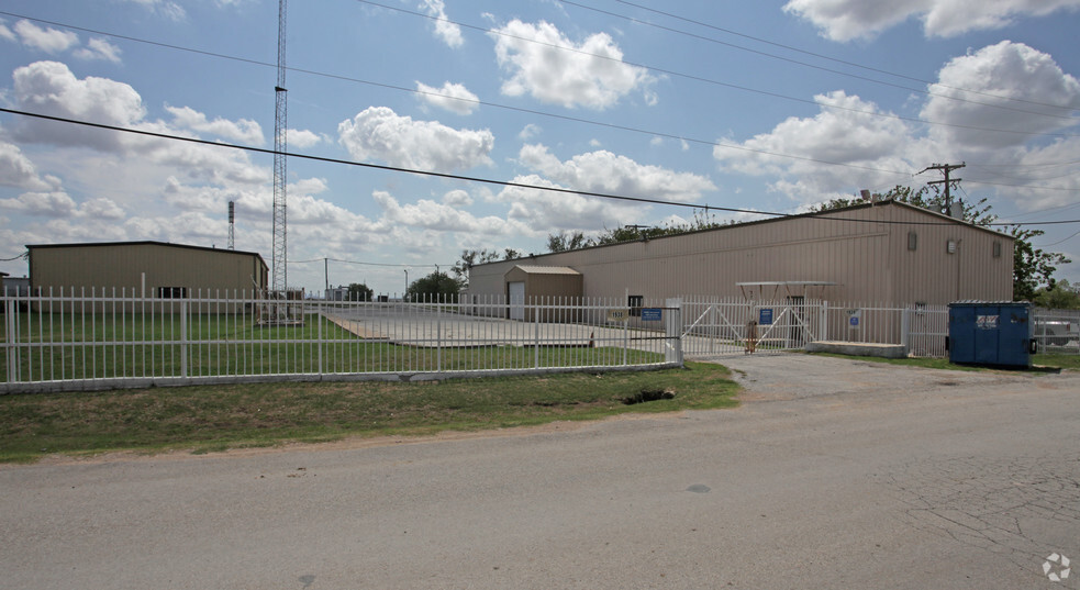 Primary Photo Of 1928 Josh Rd, Fort Worth Warehouse For Lease