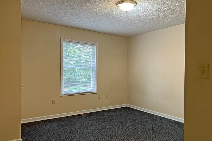 More Photos Of 1117 Brookhaven Rd, Franklin Assisted Living For Sale