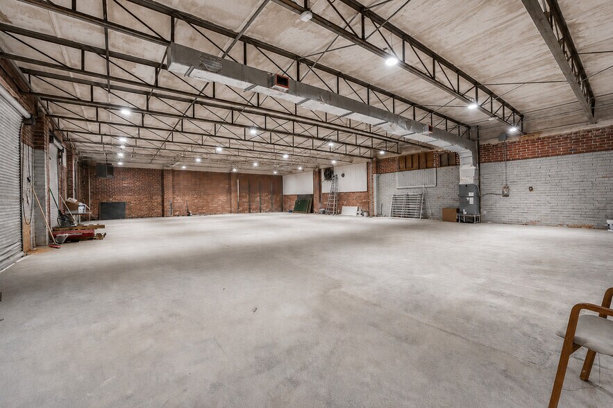 More Photos Of 69 Copeland St, Jacksonville Flex For Lease