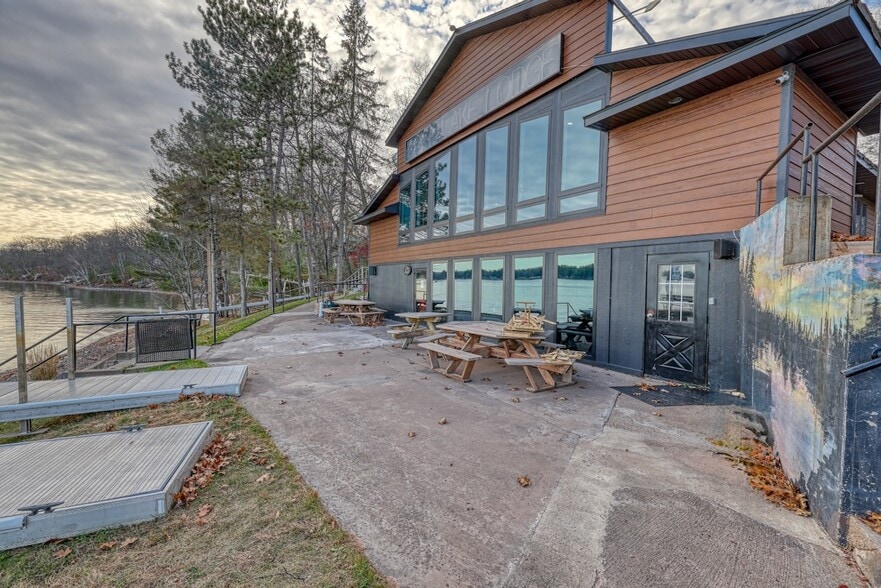 More Photos Of 7440 N Pats Landing Rd, Hayward Restaurant For Sale