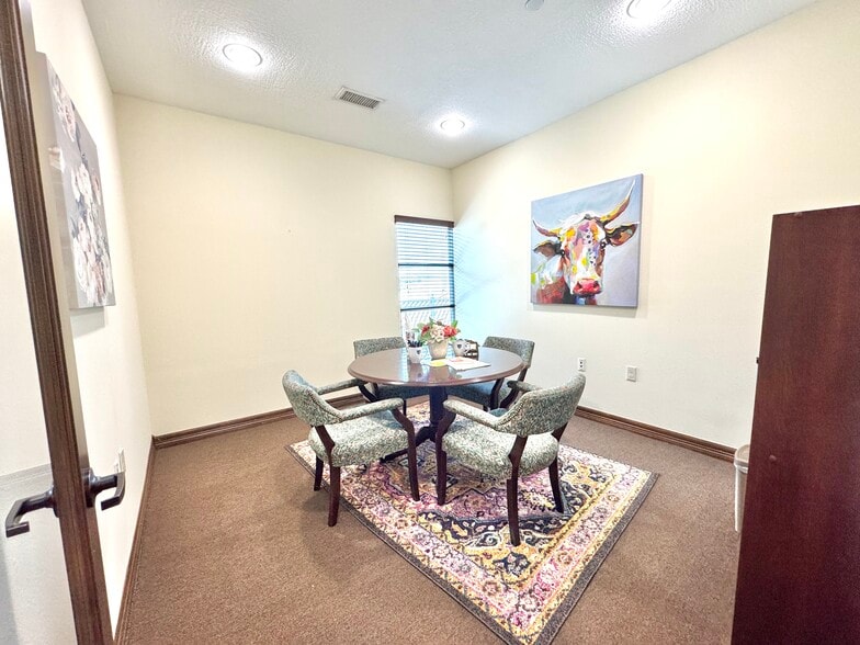 More Photos Of 18001 W Highway 105, Montgomery Medical For Lease