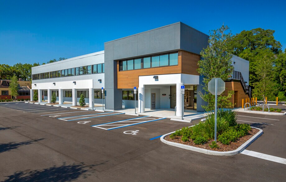Primary Photo Of 140 N Westmonte Dr, Altamonte Springs Medical For Sale