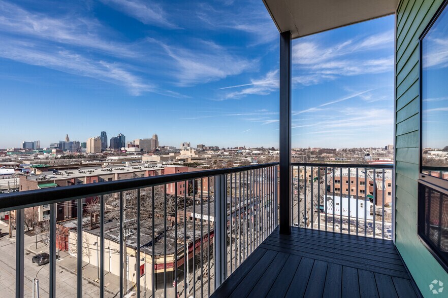 More Photos Of 1901 Vine St, Kansas City Multifamily For Sale