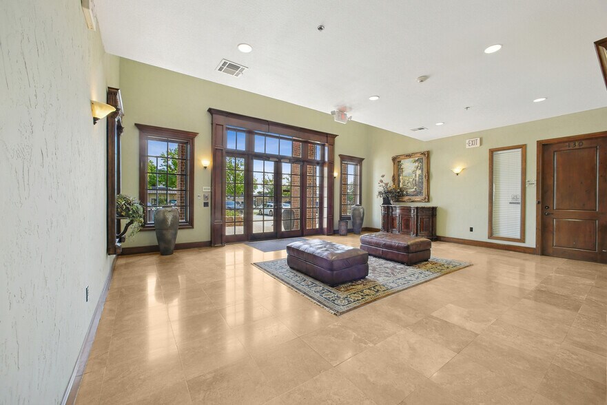 More Photos Of 1670 Keller Pky, Keller Loft Creative Space For Sale