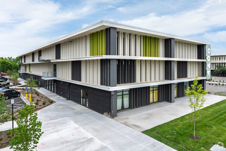 More Photos Of 4600 W 77th St, Edina Unknown For Lease