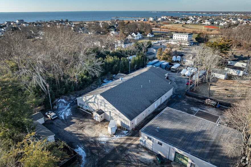 Primary Photo Of 380 Grove Ave, Patchogue Industrial For Lease
