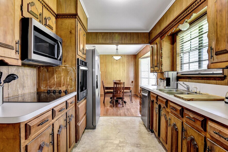 More Photos Of 27160 State Highway 56, Whitesboro Land For Sale