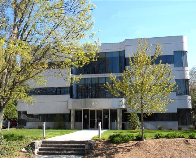 Primary Photo Of 67 Holly Hill Ln, Greenwich Office For Sale