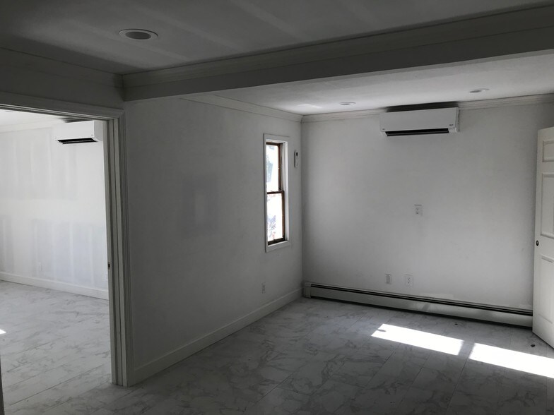 More Photos Of 760-764 Middle Country Rd, Selden General Retail For Lease