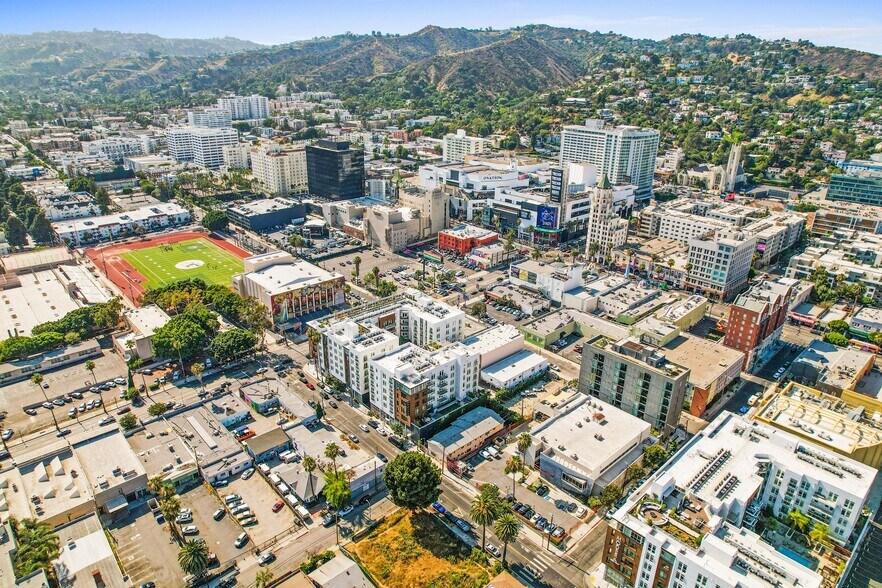 More Photos Of 1600 N Highland Ave, Los Angeles Apartments For Lease