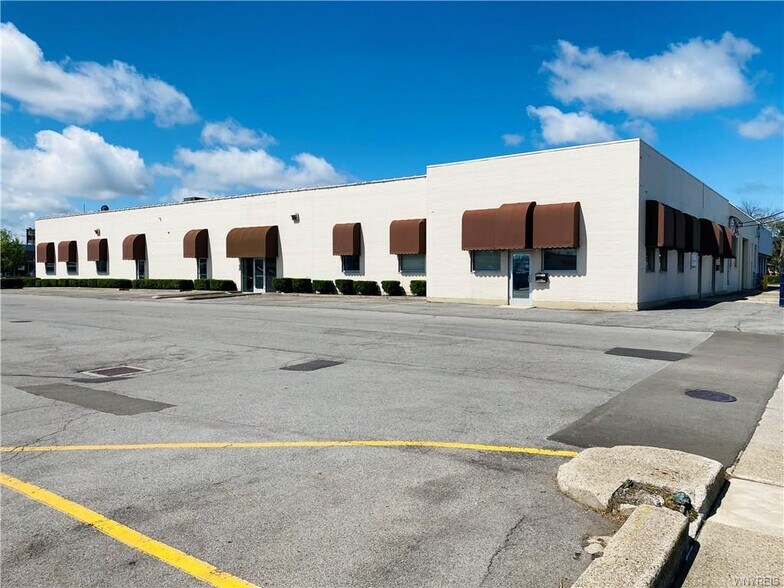 More Photos Of 1212 Abbott Rd, Buffalo Auto Dealership For Lease