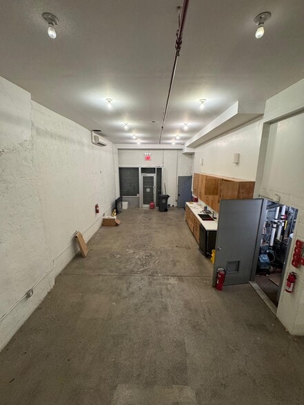 More Photos Of 346 Grand St, Brooklyn Apartments For Lease