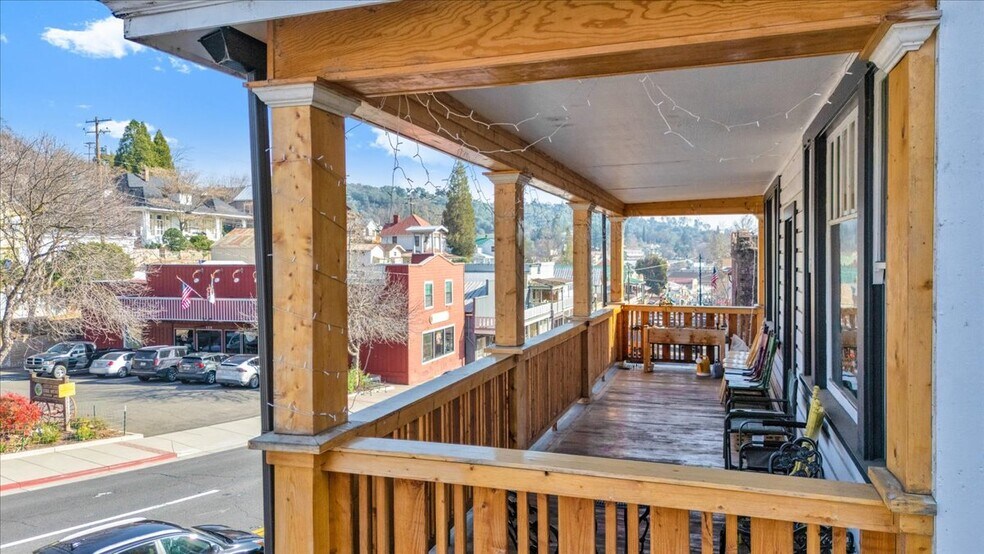 More Photos Of 134 N Washington St, Sonora Specialty For Sale