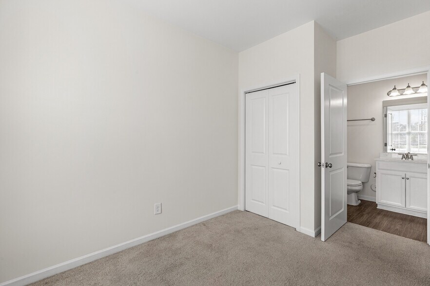 More Photos Of Village Rd @ Dresser Lane, Leland Apartments For Sale