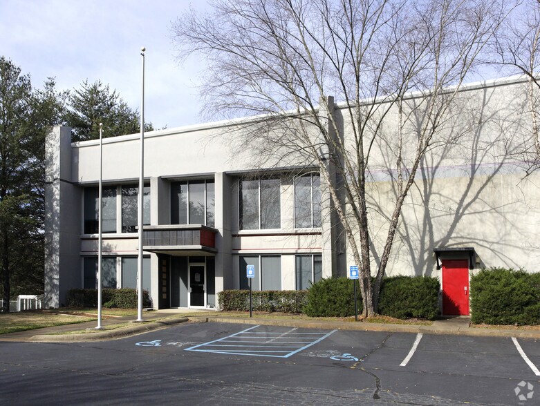 Primary Photo Of 105 N Christopher Ct, Newnan Warehouse For Lease