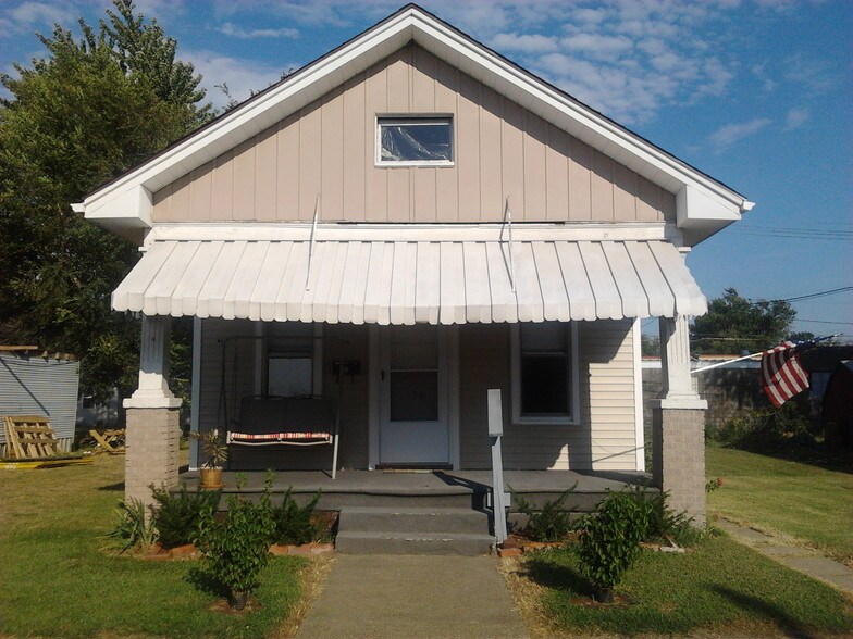More Photos Of 637 S Fares Ave, Evansville Specialty For Sale