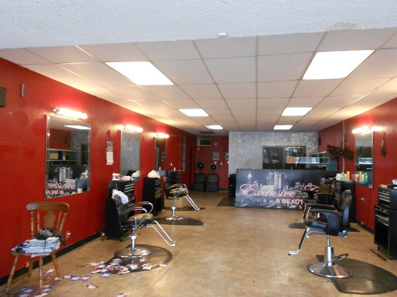 More Photos Of 14044-14112 S Crenshaw Blvd, Gardena Storefront Retail Office For Lease