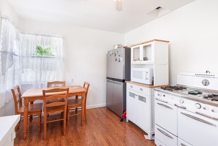 More Photos Of 1633 Del Amo Blvd, Torrance Skilled Nursing Facility For Sale