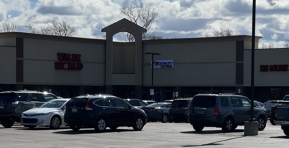 More Photos Of 22100-22150 Coolidge Hwy, Oak Park Storefront For Lease