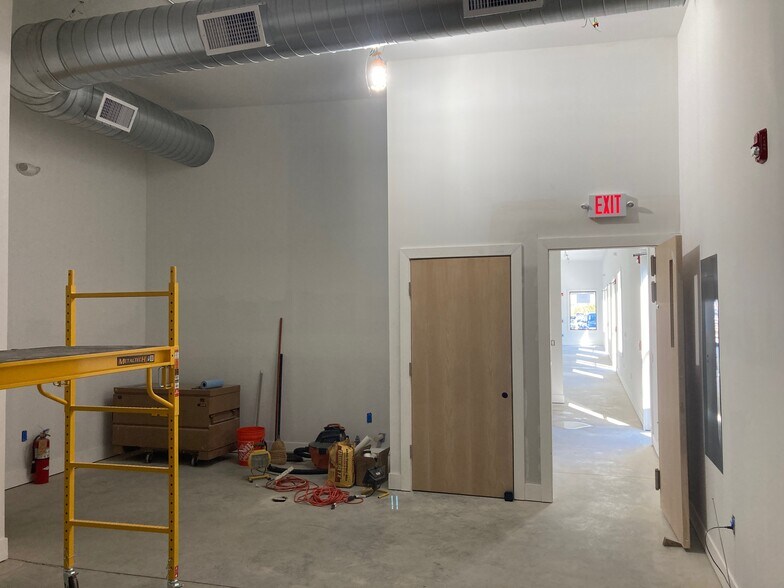 More Photos Of 459 Broadway, Westwood Restaurant For Lease