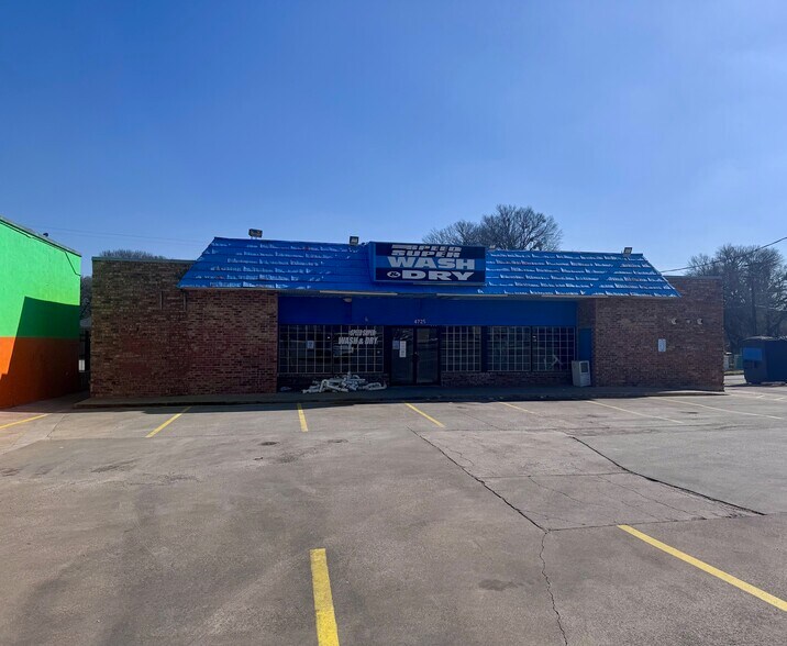 Primary Photo Of 4725 River Oaks Blvd, Fort Worth General Retail For Lease