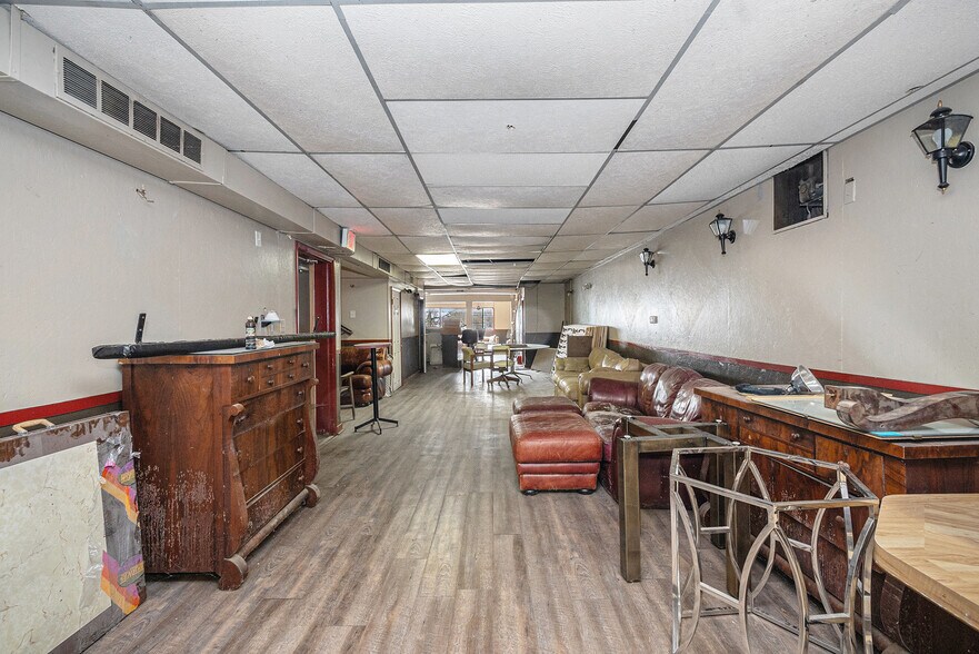 More Photos Of 1008 Bancroft St, Omaha General Retail For Sale