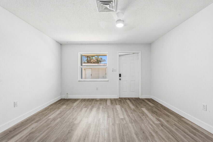 More Photos Of 662 Granada St, Fort Pierce Apartments For Sale