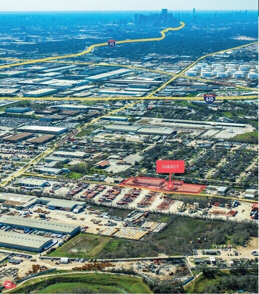 More Photos Of 3635 Trailmobile Dr, Houston Warehouse For Sale