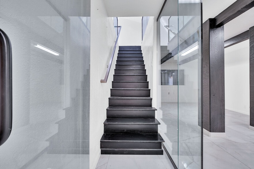 More Photos Of 8100 Electric Ave, Stanton Warehouse For Sale