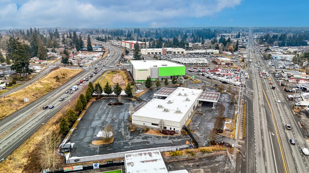 More Photos Of 13906 Highway 99, Lynnwood Office For Sale