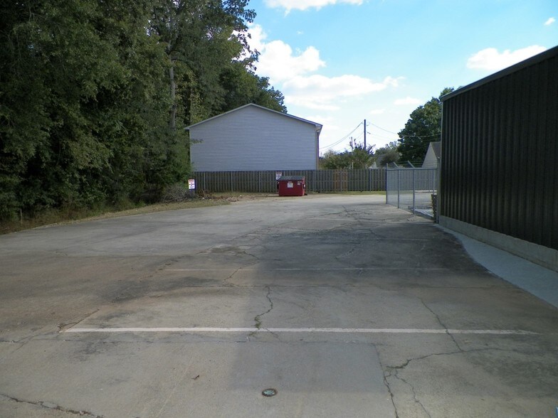 More Photos Of 2424 Old Sterlington Rd, Monroe Freestanding For Lease