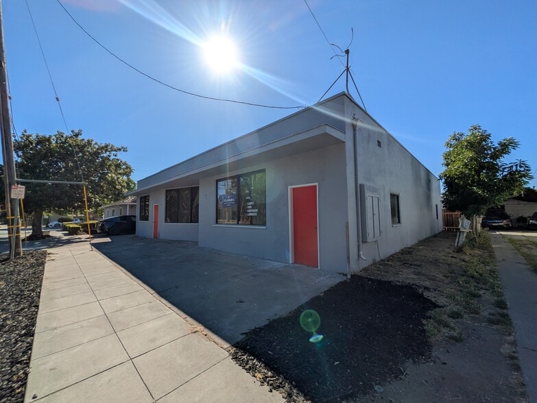 More Photos Of 194 S 24th St, San Jose Storefront Retail Residential For Sale