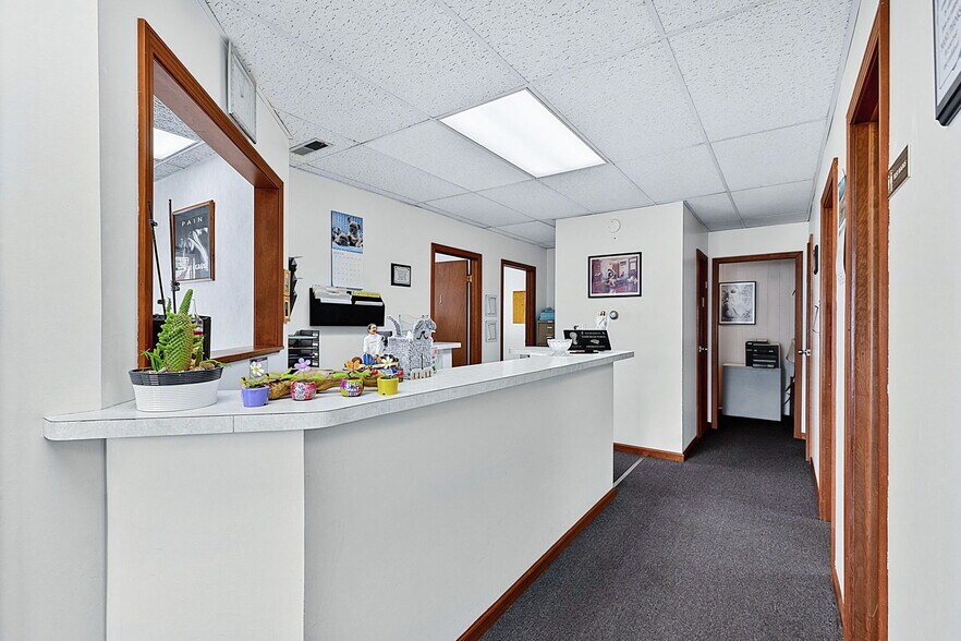 More Photos Of 7102 E Pendleton Pike, Indianapolis Office For Sale