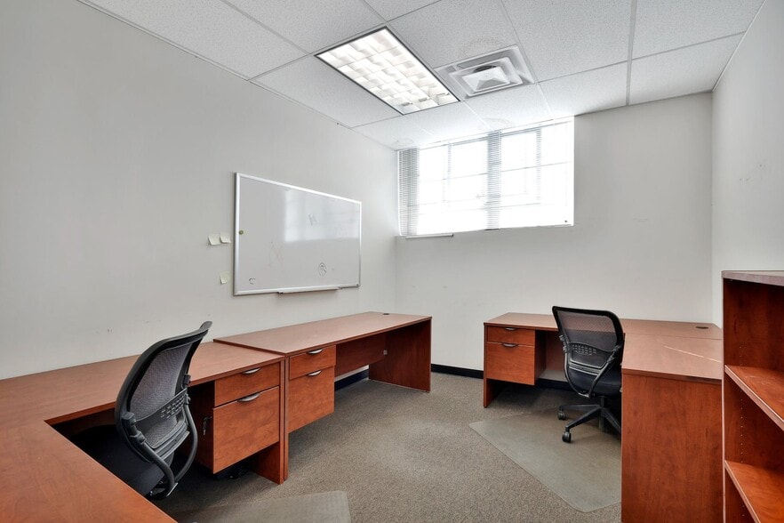 More Photos Of 16 Harrison Ave, Yonkers Warehouse For Lease