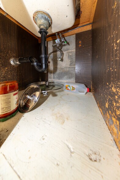 More Photos Of 250 Kapili St, Honolulu Apartments For Sale