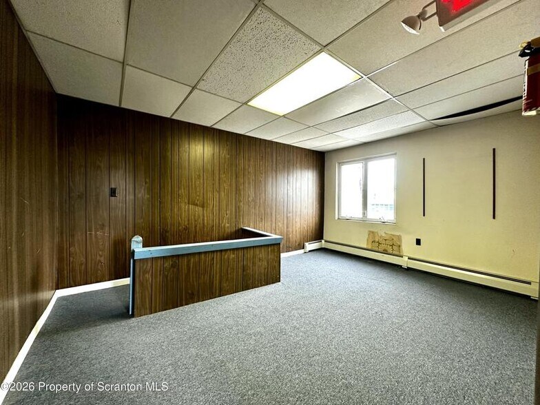 More Photos Of 207 E Drinker St, Scranton Storefront Retail Office For Lease