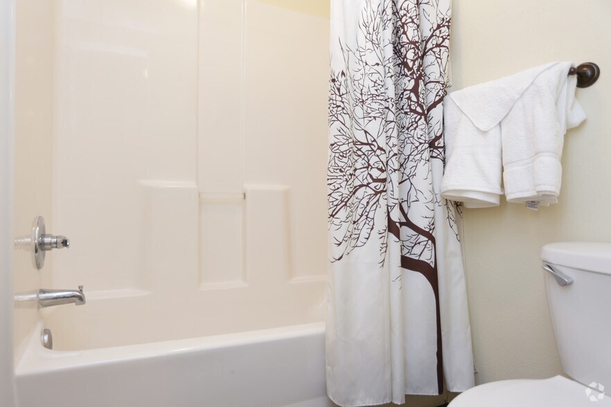 More Photos Of 4392 S Highway 181, Kenedy Apartments For Sale