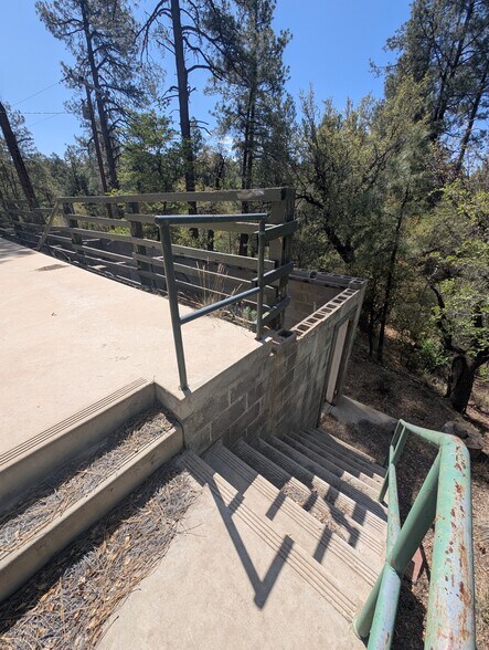 More Photos Of 101 Marapai Rd, Prescott Specialty For Sale