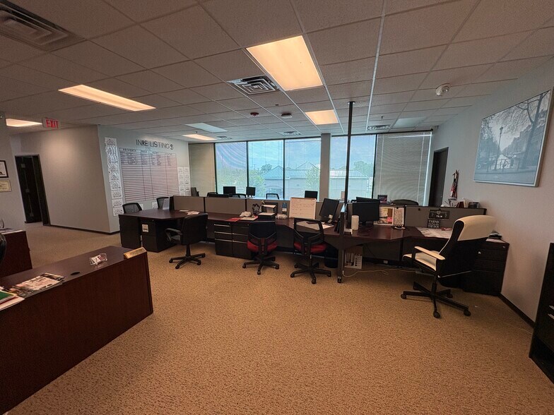 More Photos Of 38219 Mound Rd, Sterling Heights Office For Lease