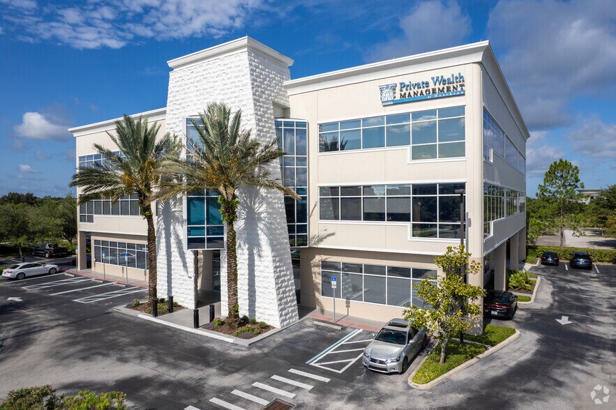 More Photos Of 1540 International Pky, Lake Mary Office For Lease