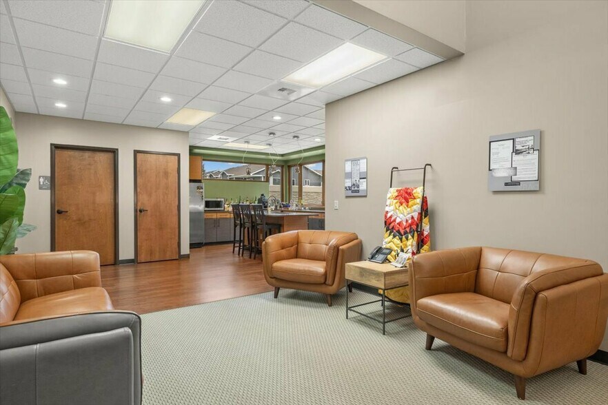 More Photos Of 1631 Zimmerman Trl, Billings Office For Sale