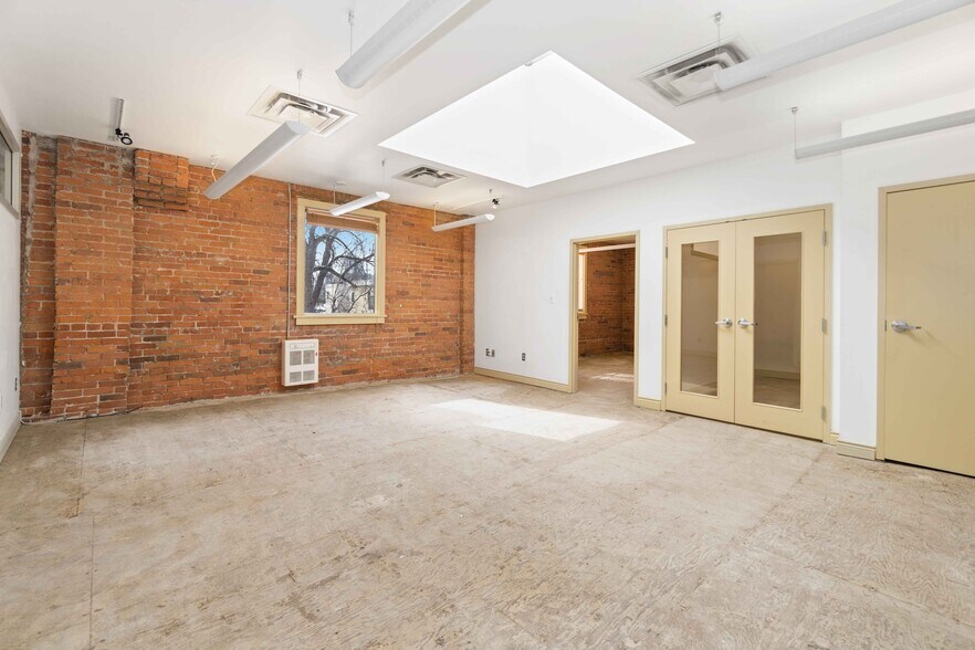 More Photos Of 109 Murray St, Ottawa Office For Lease