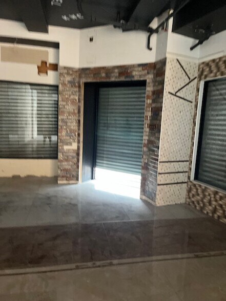 More Photos Of 172 Neptune Ave, Brooklyn Apartments For Lease