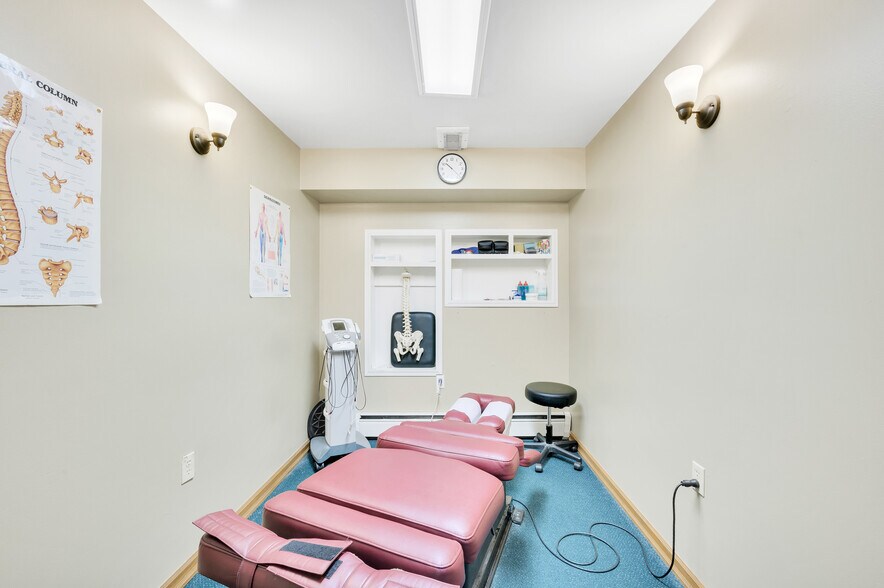 More Photos Of 1813 Main St, Blakely Office For Sale