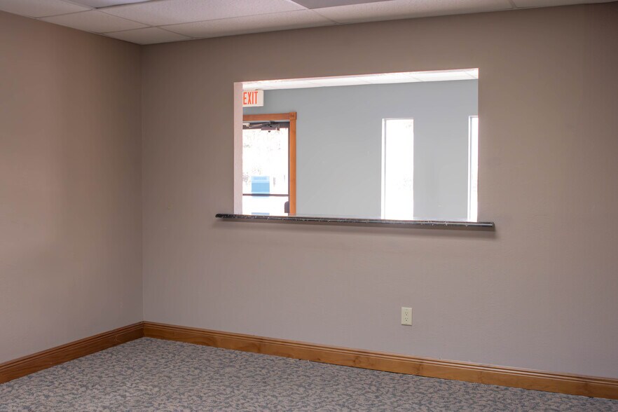 More Photos Of 5023-5047 Central Ave, Saint Petersburg Medical For Lease