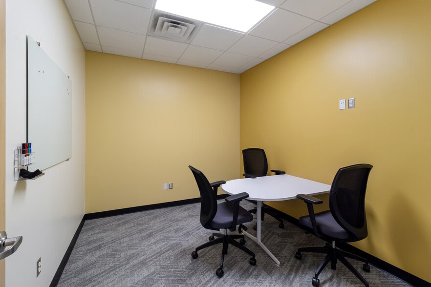 More Photos Of 3101 University Dr E, Bryan Loft Creative Space For Lease